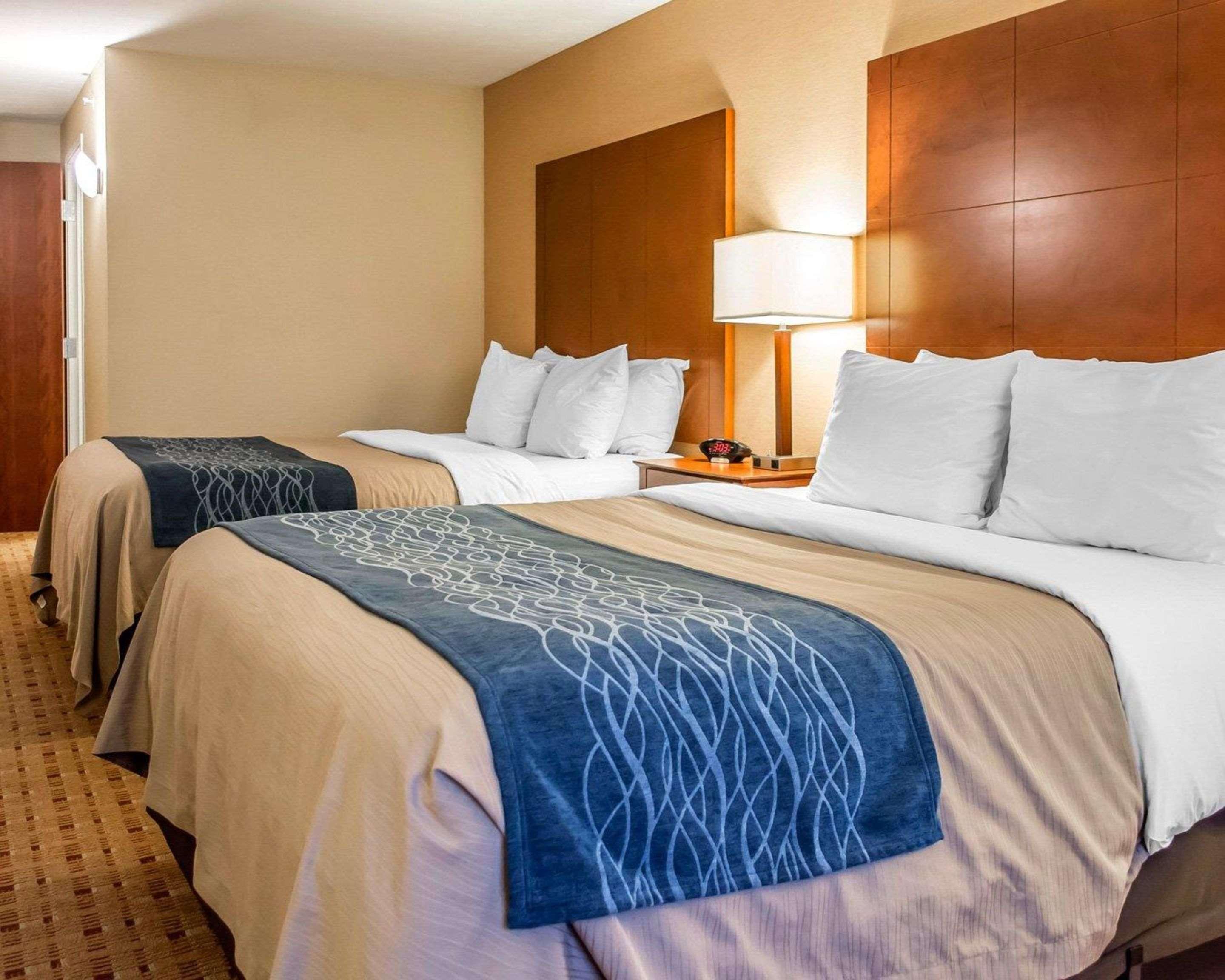 Comfort Inn & Suites Franklin East Exteriör bild