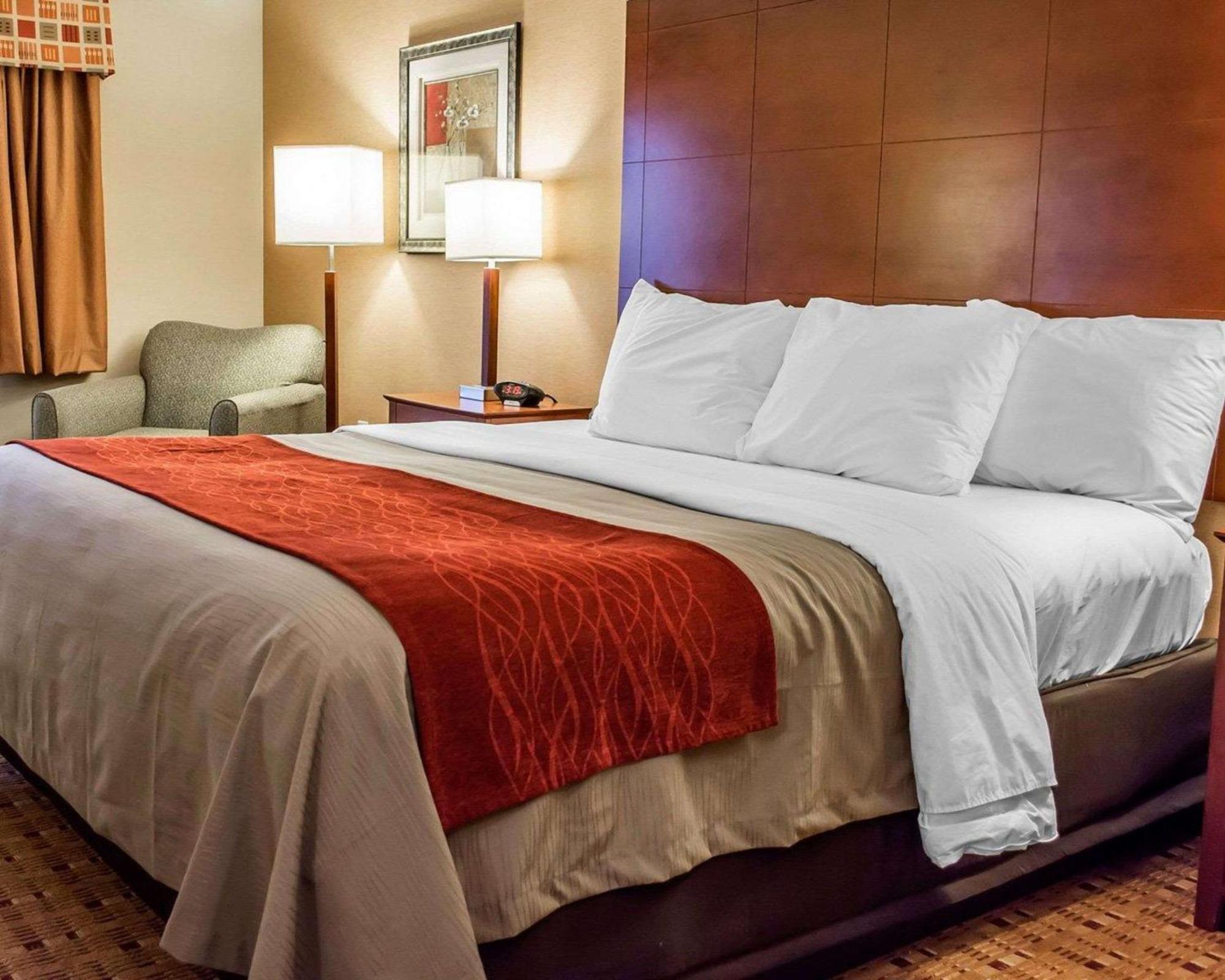 Comfort Inn & Suites Franklin East Exteriör bild