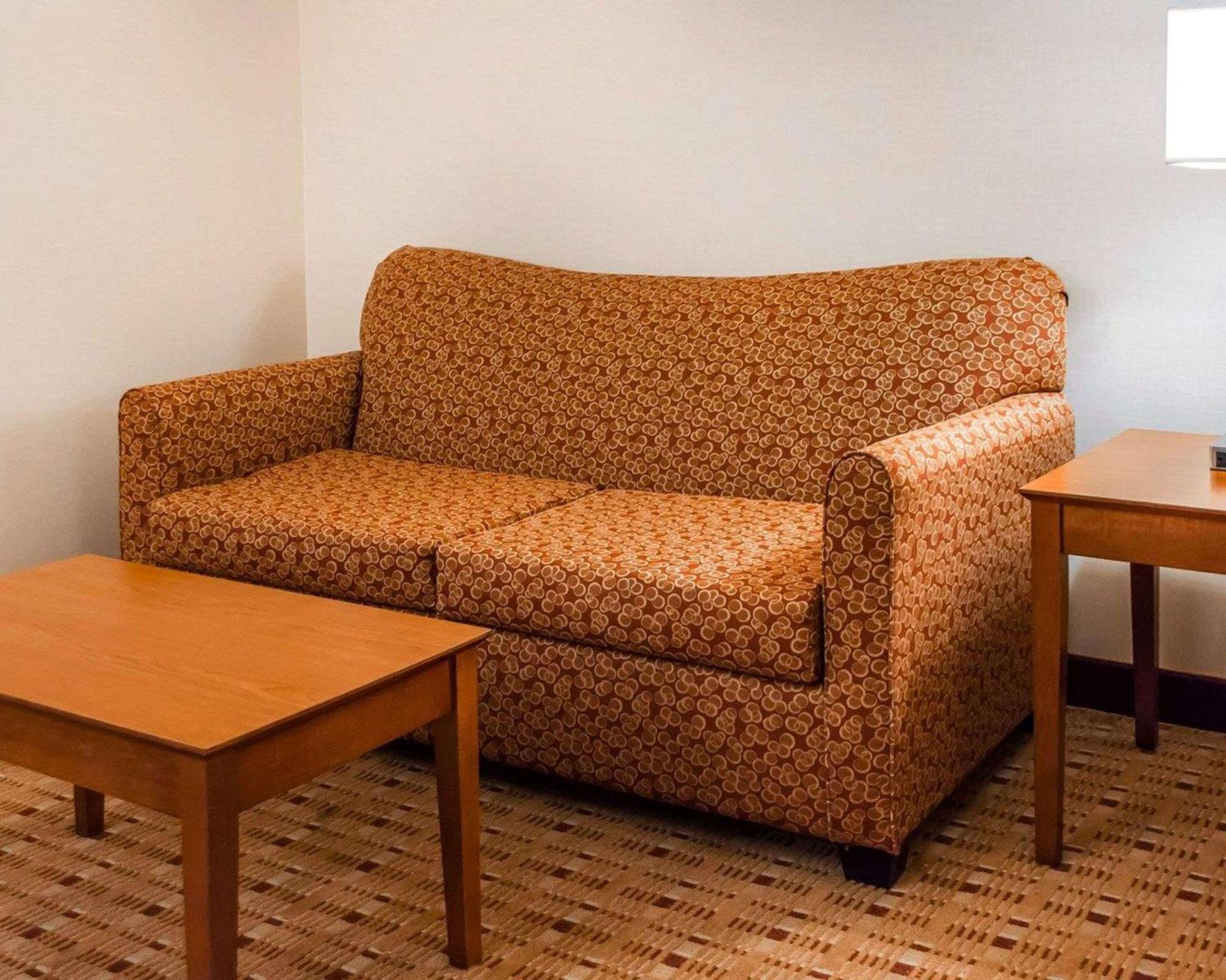 Comfort Inn & Suites Franklin East Exteriör bild